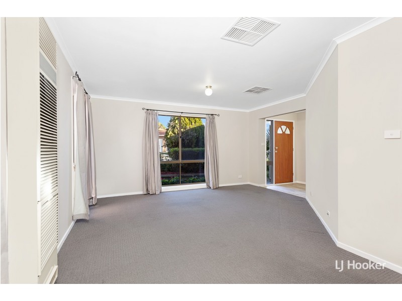 15 Samuels Crescent, Ngunnawal ACT 2913