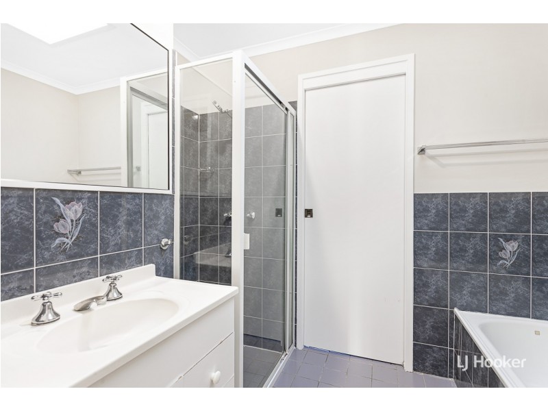 15 Samuels Crescent, Ngunnawal ACT 2913