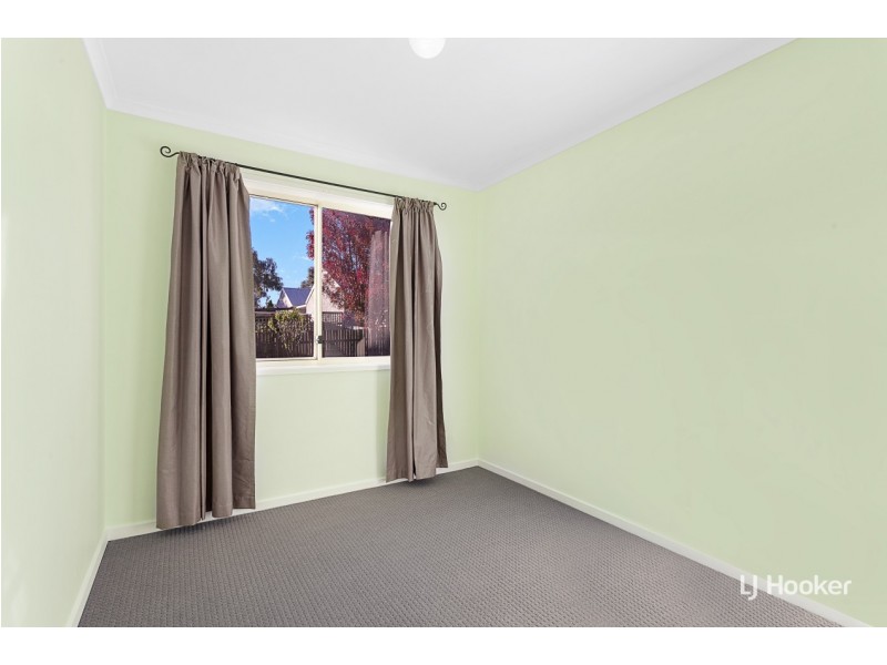 15 Samuels Crescent, Ngunnawal ACT 2913