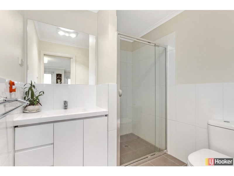 6/20 Clare Burton Crescent, Franklin ACT 2913