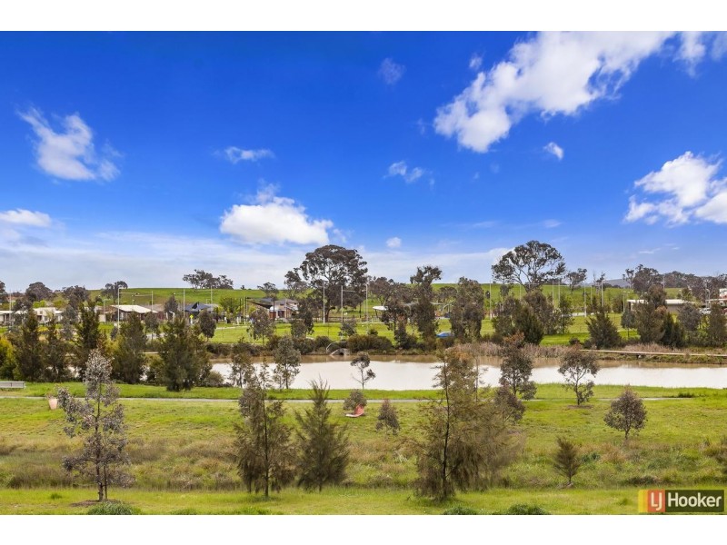 6/20 Clare Burton Crescent, Franklin ACT 2913