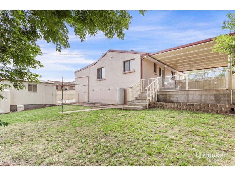49 Wrenfordsley Place, Latham ACT 2615
