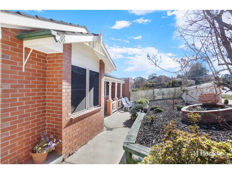 38 Arabanoo Crescent, Ngunnawal ACT 2913