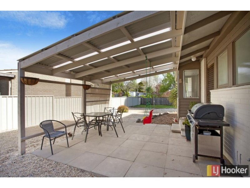 7 Moulder Court, Charnwood ACT 2615