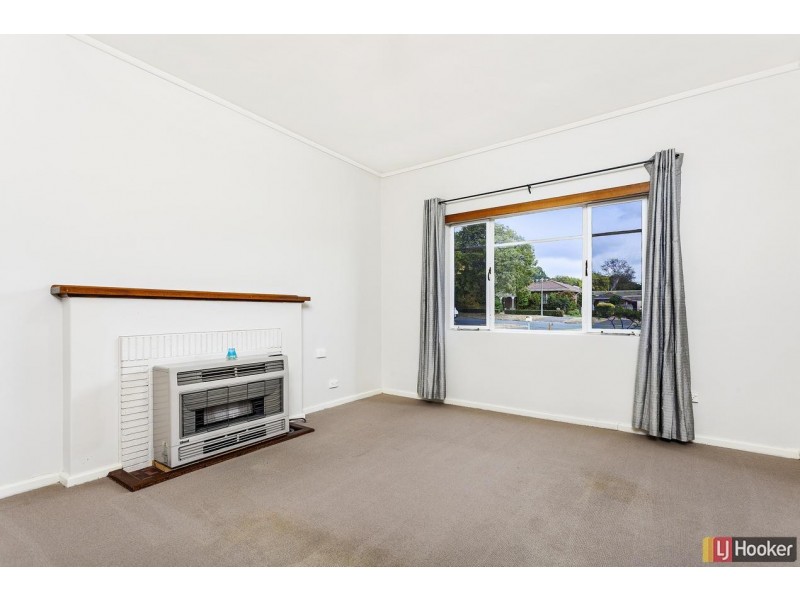 29 Mckinlay Street, Narrabundah ACT 2604