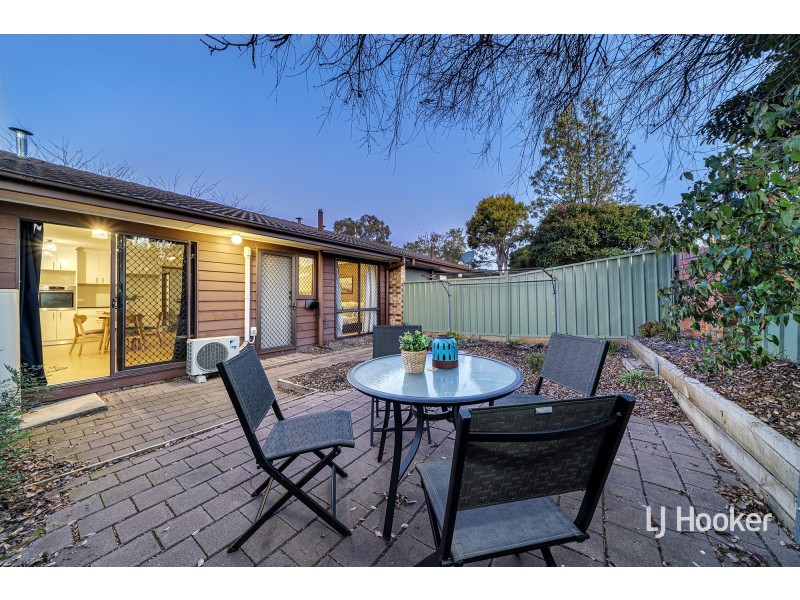 18 Flecker Place, Florey ACT 2615