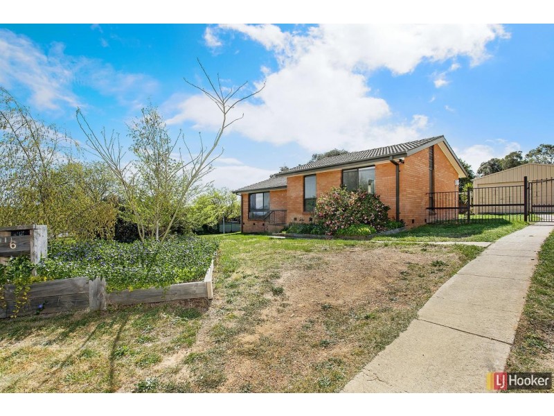 6 Dawar Place, Giralang ACT 2617