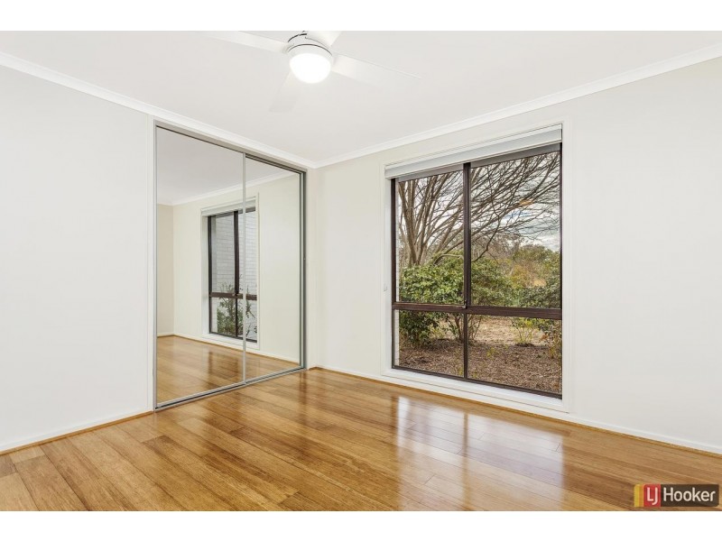 4/127 Pennefather Street, Higgins ACT 2615
