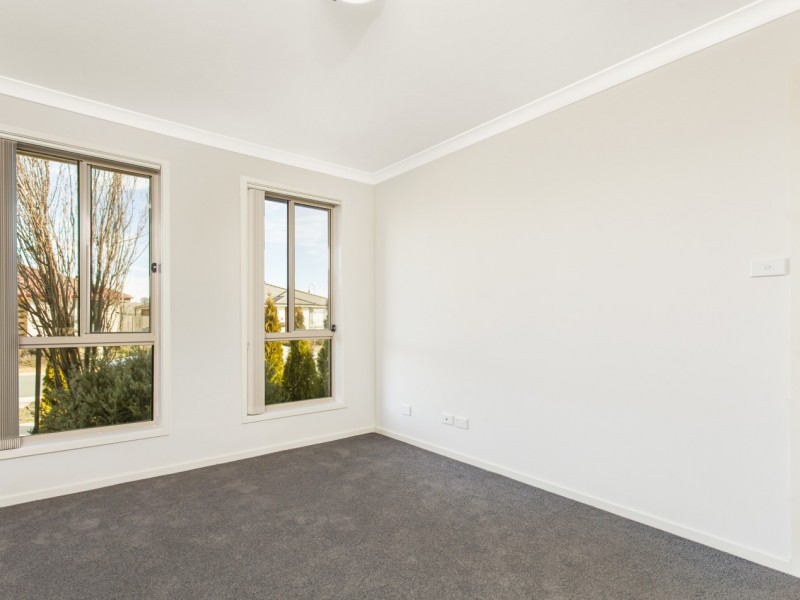 24 Stang Place, Macgregor ACT 2615