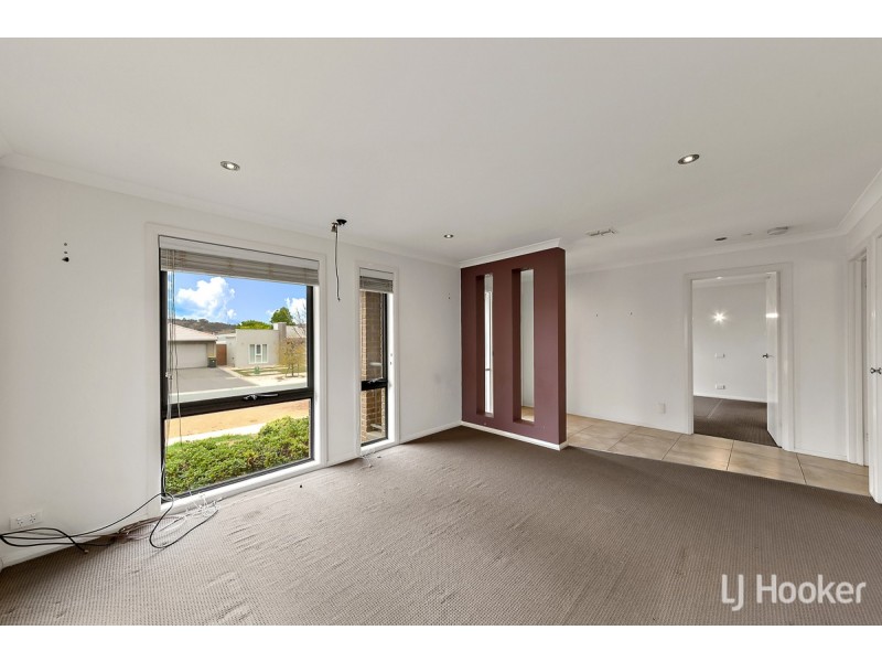 11 Kalianna Street, Harrison ACT 2914