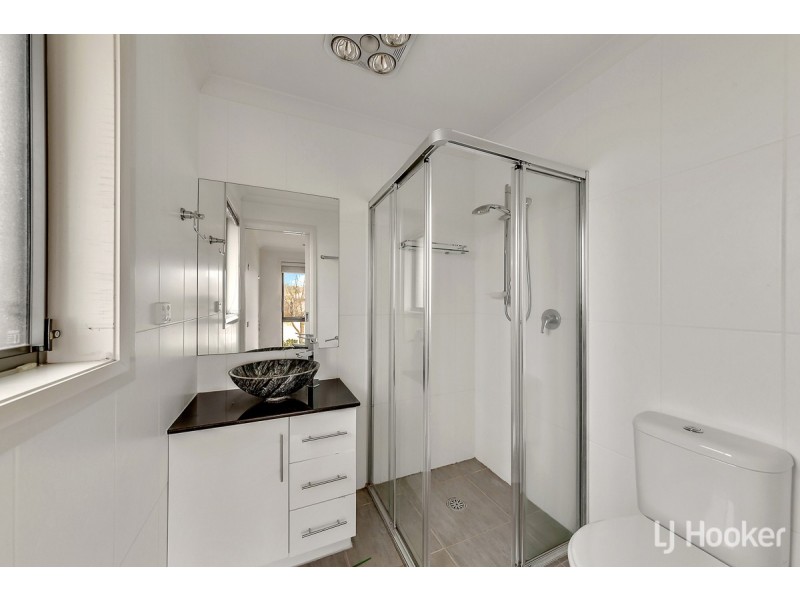 11 Kalianna Street, Harrison ACT 2914