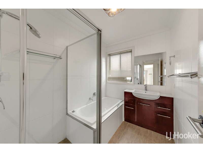 11 Kalianna Street, Harrison ACT 2914