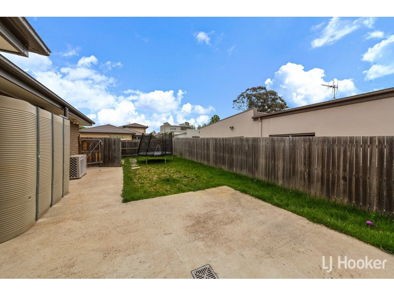 11 Kalianna Street, Harrison ACT 2914