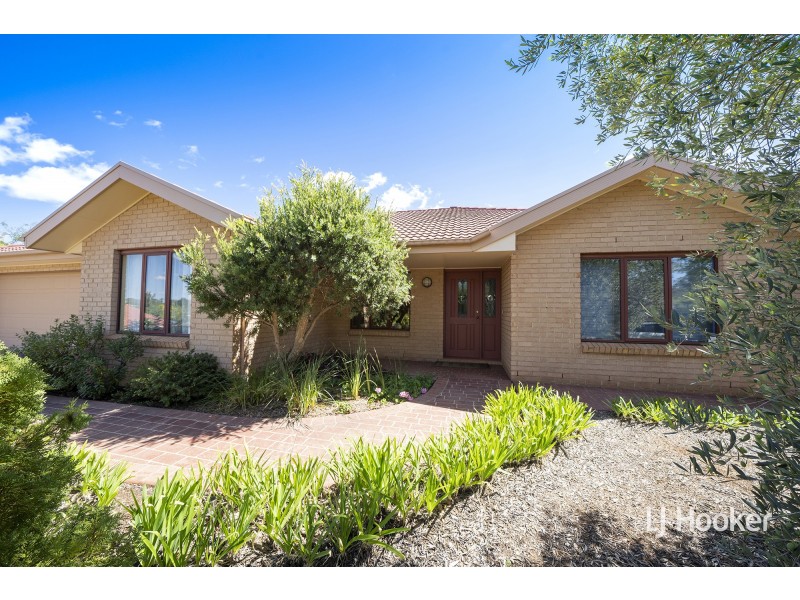 33 Mt Warning Crescent, Palmerston ACT 2913