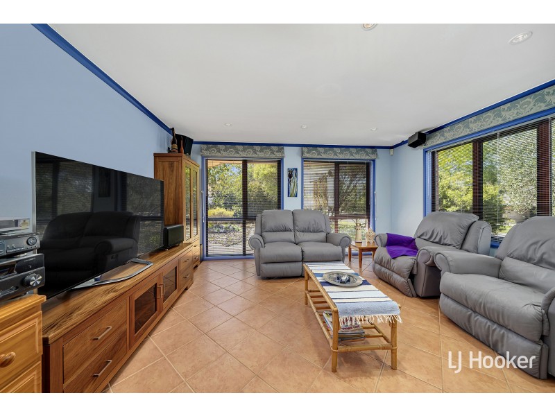 33 Mt Warning Crescent, Palmerston ACT 2913