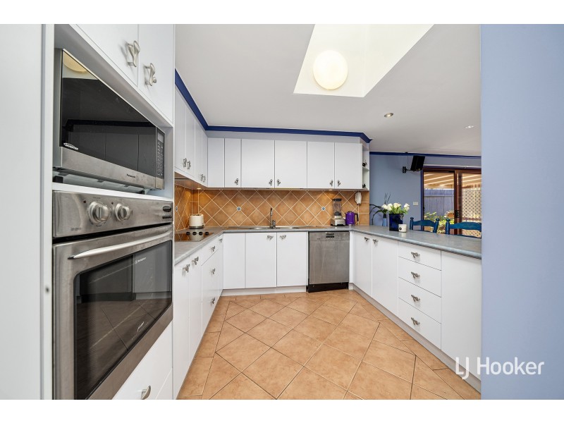 33 Mt Warning Crescent, Palmerston ACT 2913