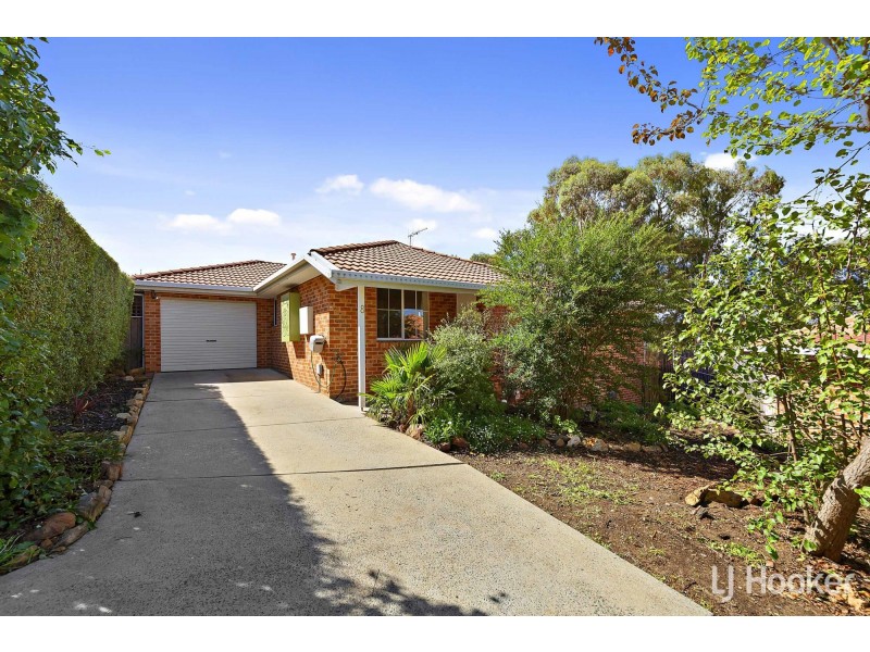 8/11 Len Waters Street, Ngunnawal ACT 2913