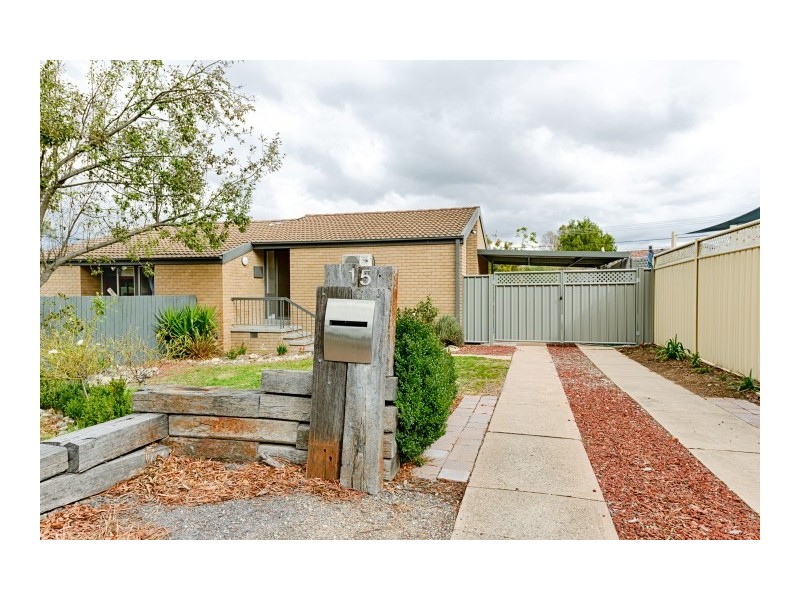 15 Snowden Place, Wanniassa ACT 2903
