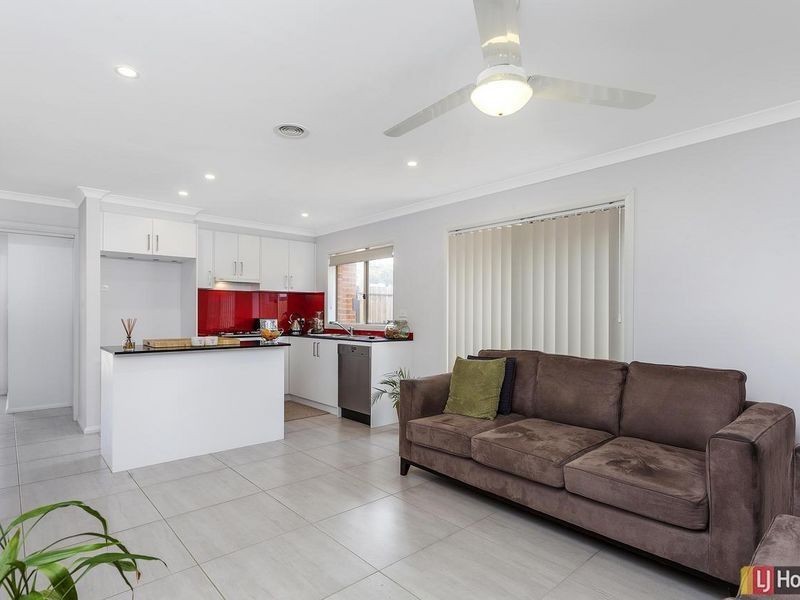 14 Arthur Tange Street, Casey ACT 2913