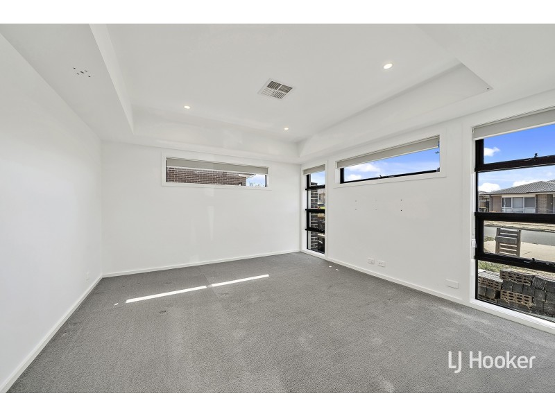 15 Mollie Dyer Street, Bonner ACT 2914