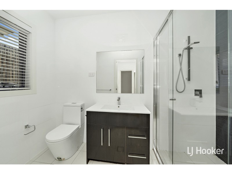 15 Mollie Dyer Street, Bonner ACT 2914