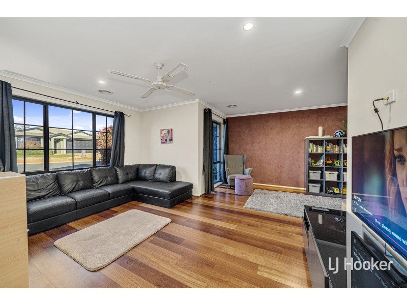 33 Dulverton Street, Amaroo ACT 2914