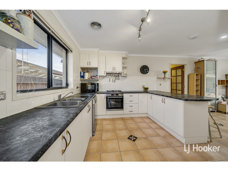 33 Dulverton Street, Amaroo ACT 2914