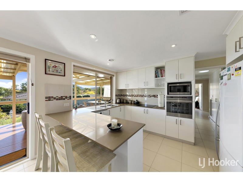 4 Degraves Crescent, Wanniassa ACT 2903