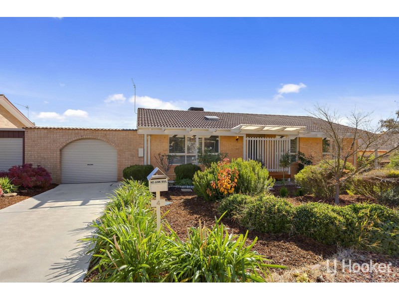 4 Degraves Crescent, Wanniassa ACT 2903