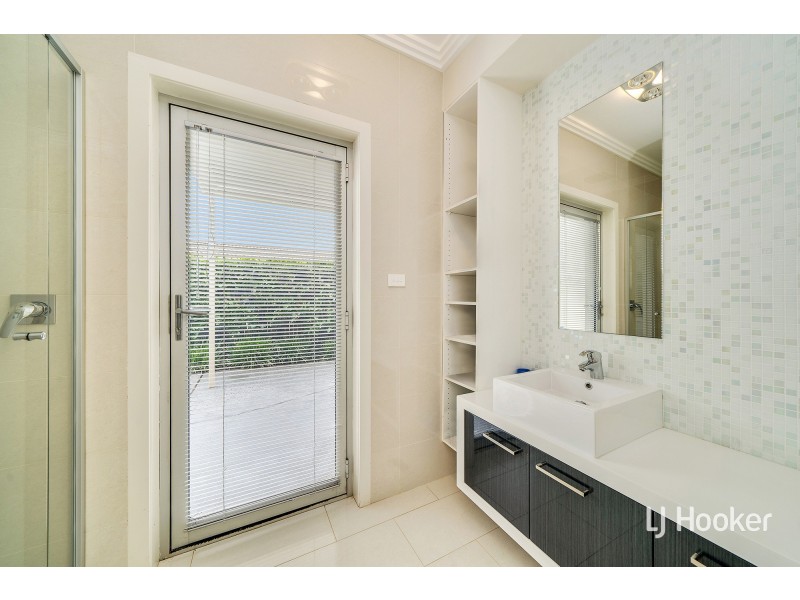 48 Bungle Bungle Crescent, Harrison ACT 2914