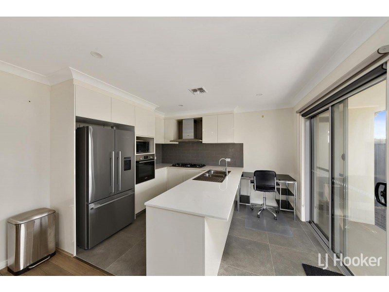 62 Lionel Rose Street, Holt ACT 2615