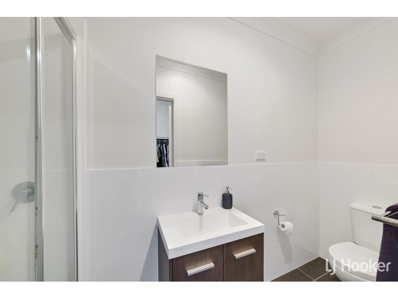 26/40 Henry Kendall Street, Franklin ACT 2913