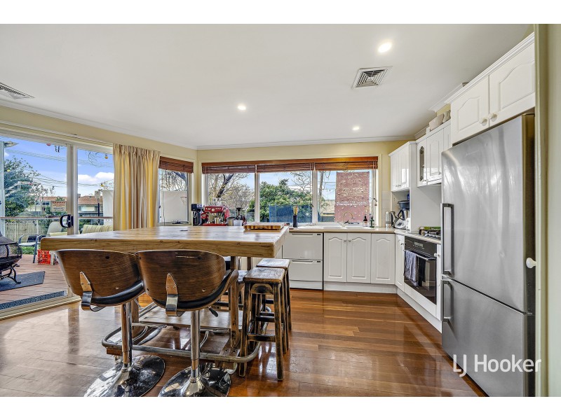 32 Collier Street, Curtin ACT 2605