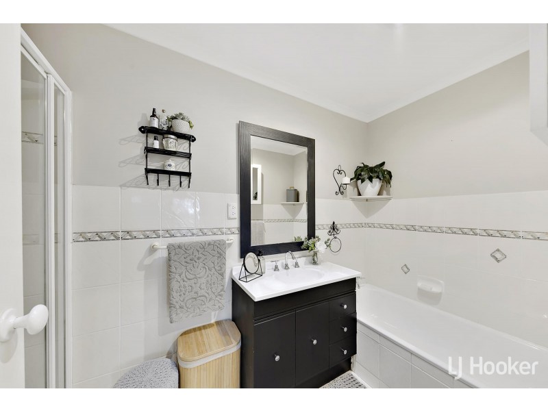 10 Mandurah Place, Ngunnawal ACT 2913