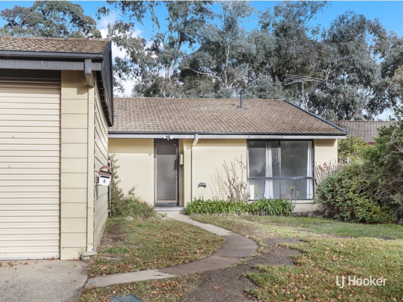 4 Packham Place, Charnwood ACT 2615