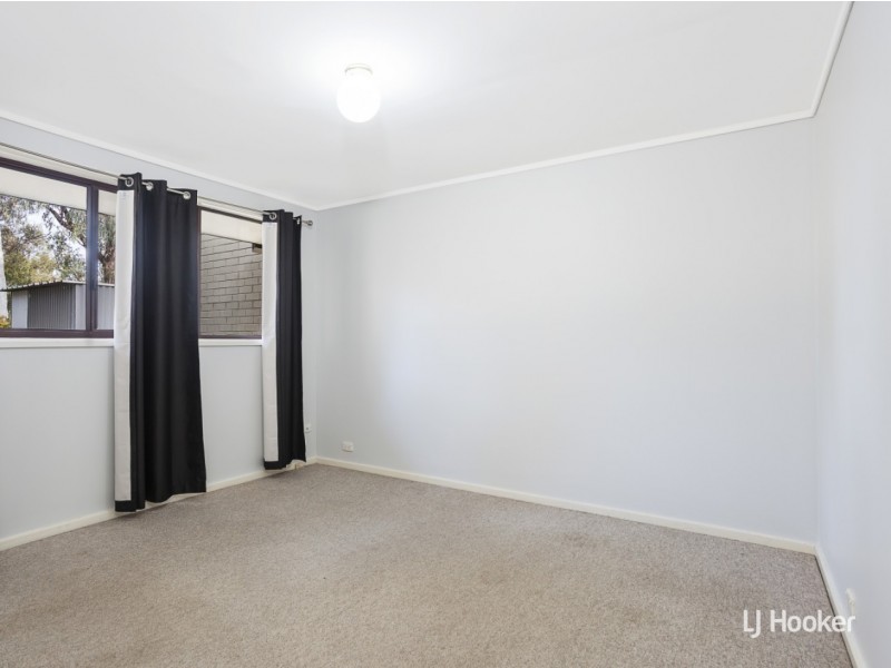 4 Packham Place, Charnwood ACT 2615