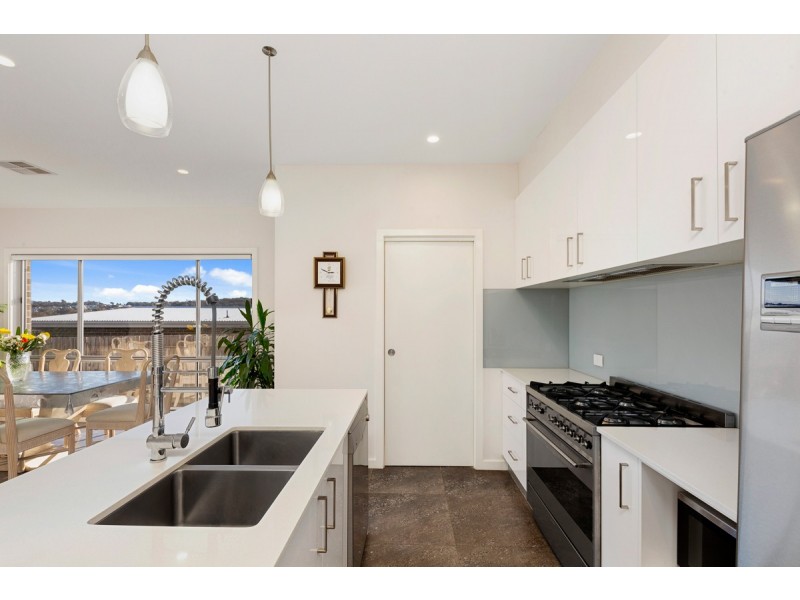 8 Yuyu Street, Ngunnawal ACT 2913