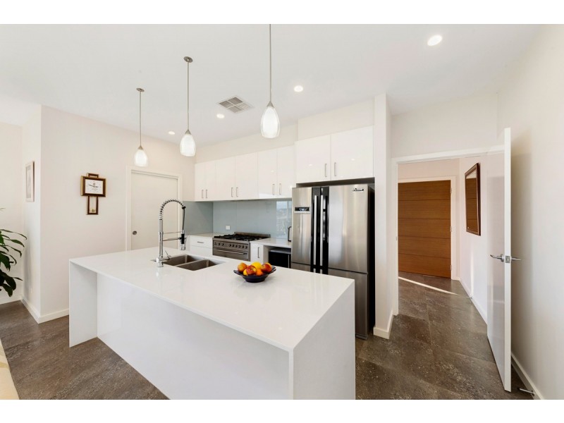 8 Yuyu Street, Ngunnawal ACT 2913