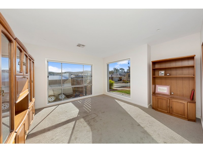 8 Yuyu Street, Ngunnawal ACT 2913