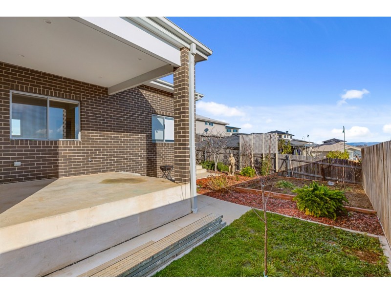 8 Yuyu Street, Ngunnawal ACT 2913