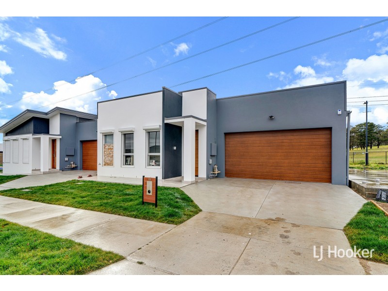 70 Lionel Rose Street, Holt ACT 2615
