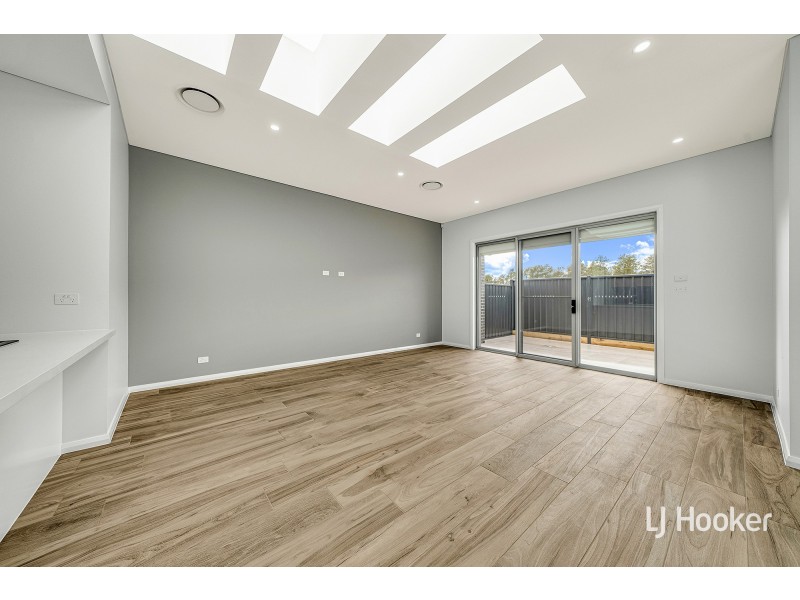 70 Lionel Rose Street, Holt ACT 2615