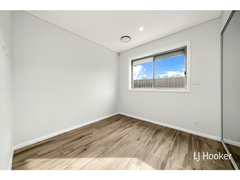 70 Lionel Rose Street, Holt ACT 2615