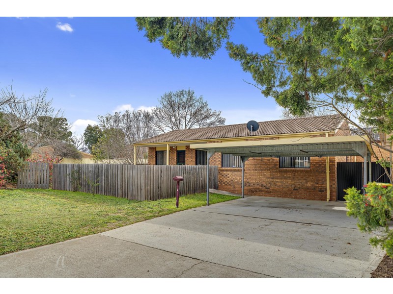 7 Summerville Crescent, Florey ACT 2615