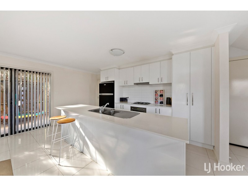 8 Ted Richards Street, Casey ACT 2913