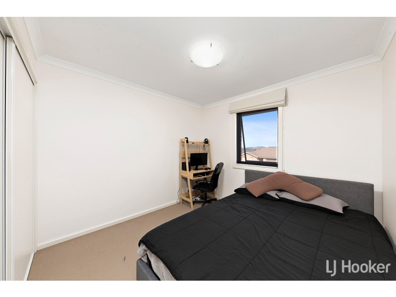 8 Ted Richards Street, Casey ACT 2913