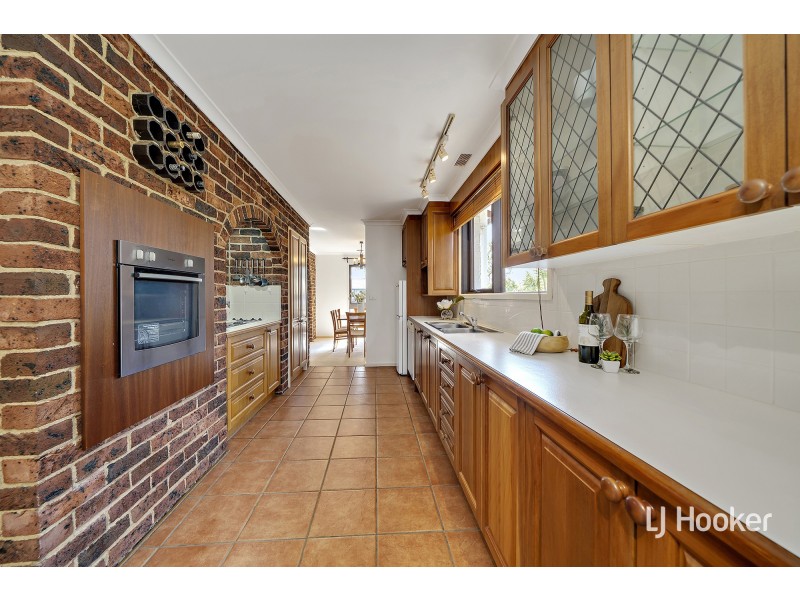 14 Jeffcott Place, Latham ACT 2615