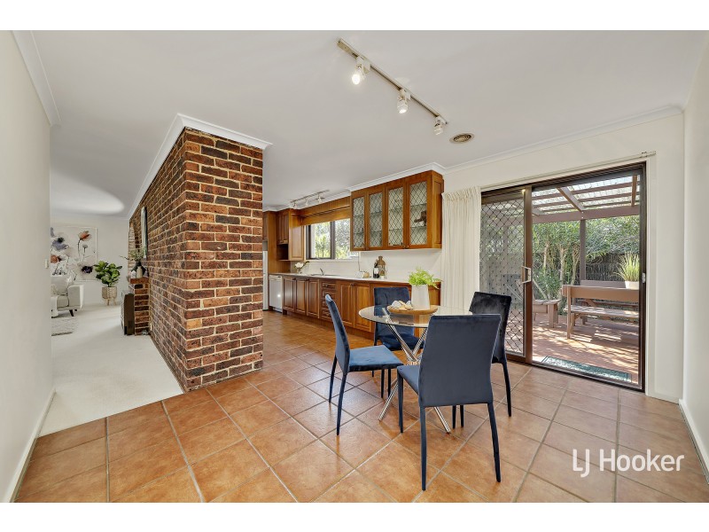 14 Jeffcott Place, Latham ACT 2615