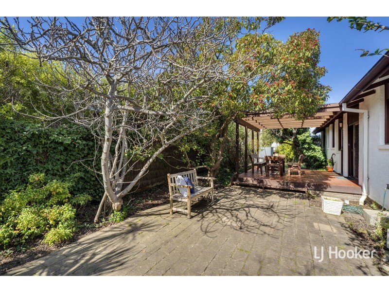 14 Jeffcott Place, Latham ACT 2615