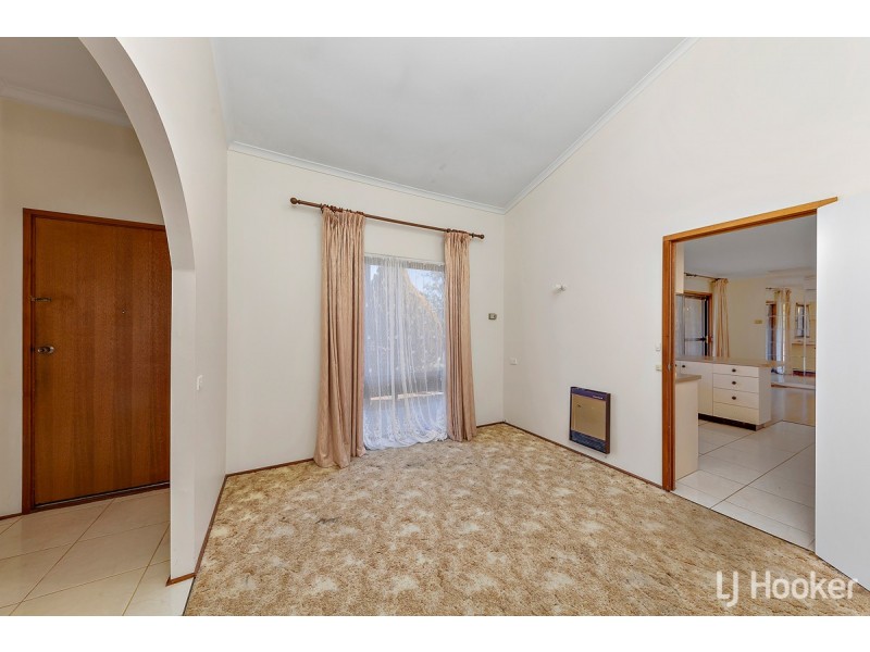 2 Wadham Place, Florey ACT 2615